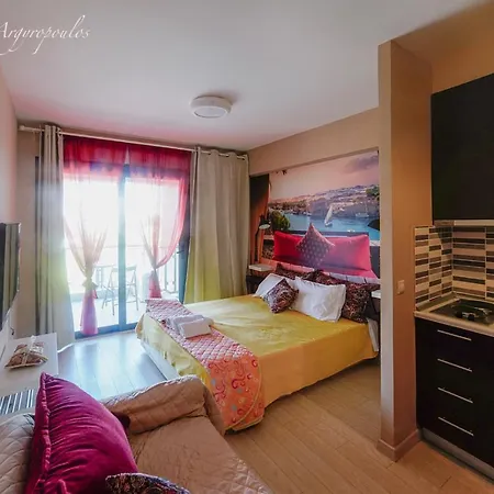 Aslanis Luxury Suites -Theme Studio Anatoli Lägenhet