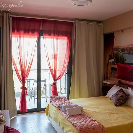 Aslanis Luxury Suites -Theme Studio Anatoli